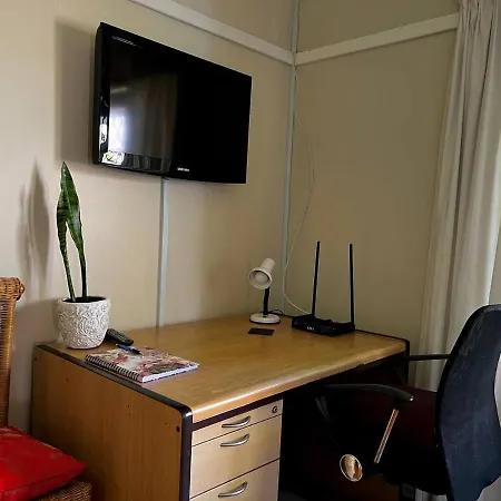 Private Room In Cosy Walmer Home Exterior photo